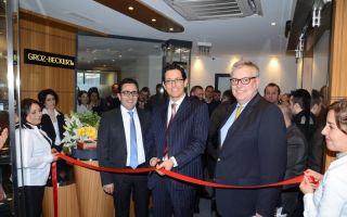 (from the left to the right):
Ünal Ekinci, Finance and Controlling of Groz-Beckert Turkey; Özkan Edirne, Managing Director of Groz-Beckert Turkey...