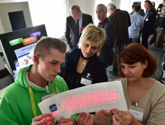 Representatives of the research and development network highSTICK plus, covering the embroidery industry of the Vogtland, will be attending mtex+ t...