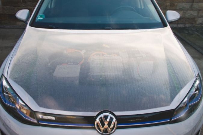 Motorhaube-als-Beispiel-eines.jpg