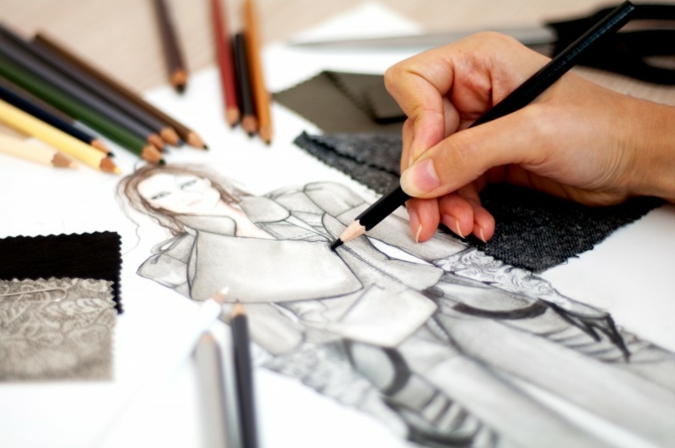 Designers create sketches of their ideas before they look for appropriate materials Photo: illustrart/Shutterstock