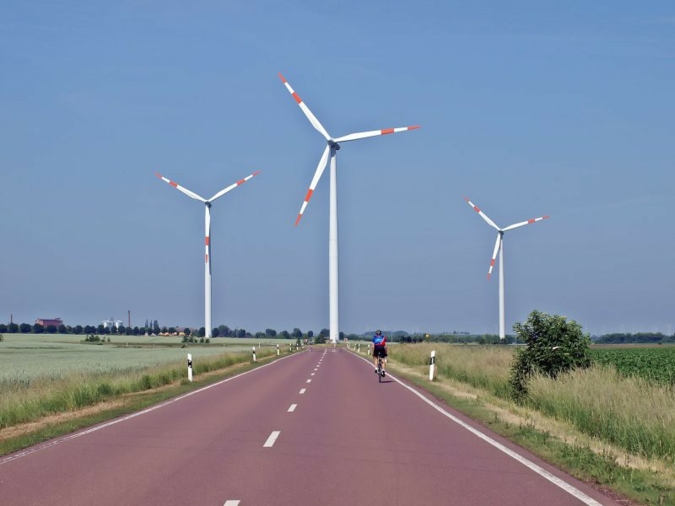 Chemiefasern spielen auch bei der Gewinnung von Windenergie eine tragende Rolle Photo: pixabay