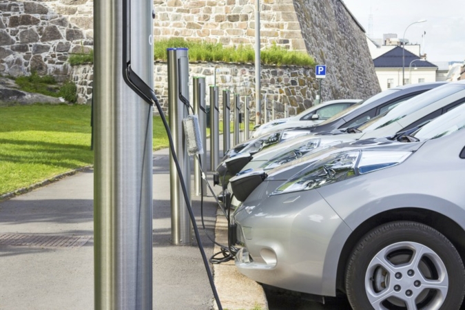 Electric cars – one of many possible appli­cations for battery systems