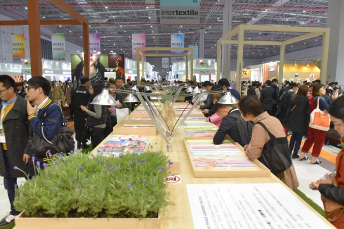 A new era began in March 2015 as Intertextile Shanghai Apparel Fabrics-Spring Edition  opened in a brand-new venue with a record number of exhibito...