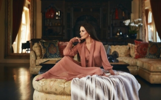 Catherine-Zeta-Jones.jpg