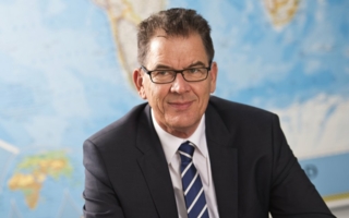 Dr-Gerd-Mueller.jpg