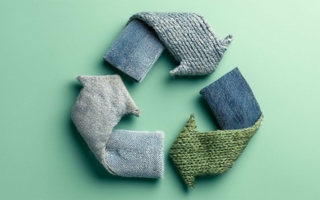 Textil-Recycling-Copyright-Lemonkey---stock-adobe-com---generiert-mit-KI.jpg