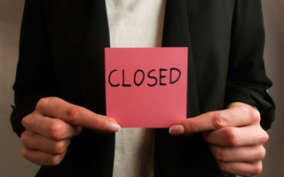 Betriebsschliessung-Copyright--piter2121---stock-adobe-com.jpg