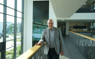 Christian-Botschek-Karl-Mayer-Copyright-Karl-Mayer.jpg