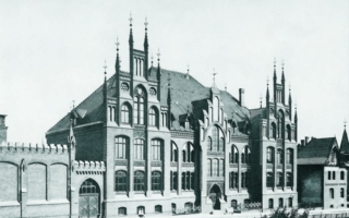 Historical view of the main building for the faculty of textile and clothing technology (textile education since 1901), Mönchengladbach Photo: IFKT