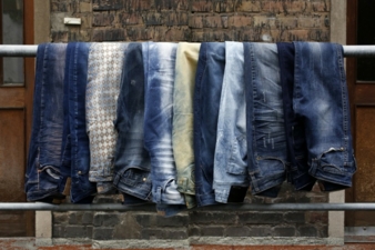 Using the Vicunha´s denim materials as the beginning point is an ideal way to lead a research workshop