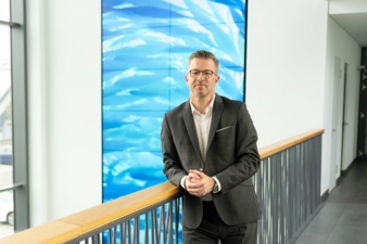 Karl-Mayer-CEO-Lutz-Wolf-Copyright-Karl-Mayer.jpg