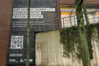 Erste-Anti-NOX-Textilfassade.jpg
