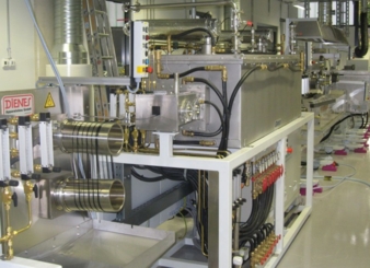 Hochtemperaturofen und Oberflächenbehandlungsstrecke der Carbonisierungsanlage Photo: ITCF