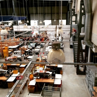 An Rekordtagen werden an den Produktionsstandorten weltweit bis zu 19.000 Bestellungen abgewickelt
