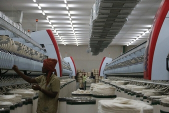 Textilfabrik-im-Hawassa.jpg