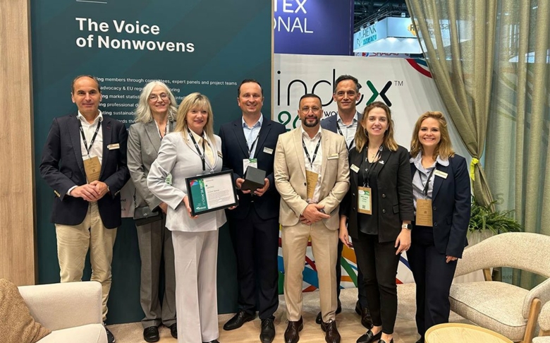 Index 26 Award for Lenzing DualWipe