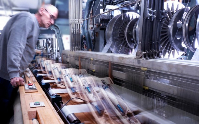 vombaur: An Efficiency Booster for Solid-Liquid Filtration